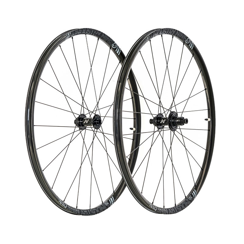 Industry Nine 1/1 Ultralite Carbon 700c Disc Wheel -  12x100/142 TA variant 2