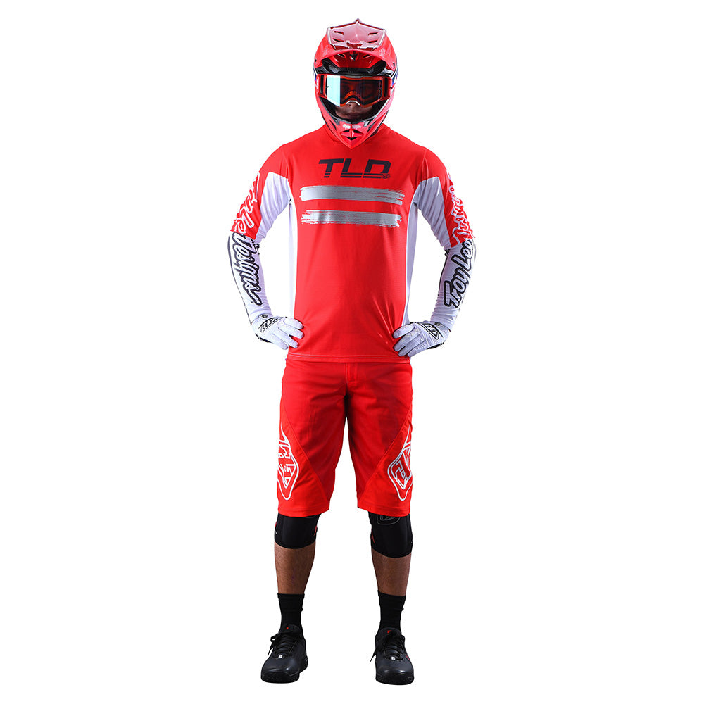 Sprint Short Solid Glo Red - Image 2