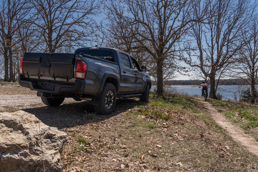 Kuat Huk 54" Straight Tailgate Pad - Image 4