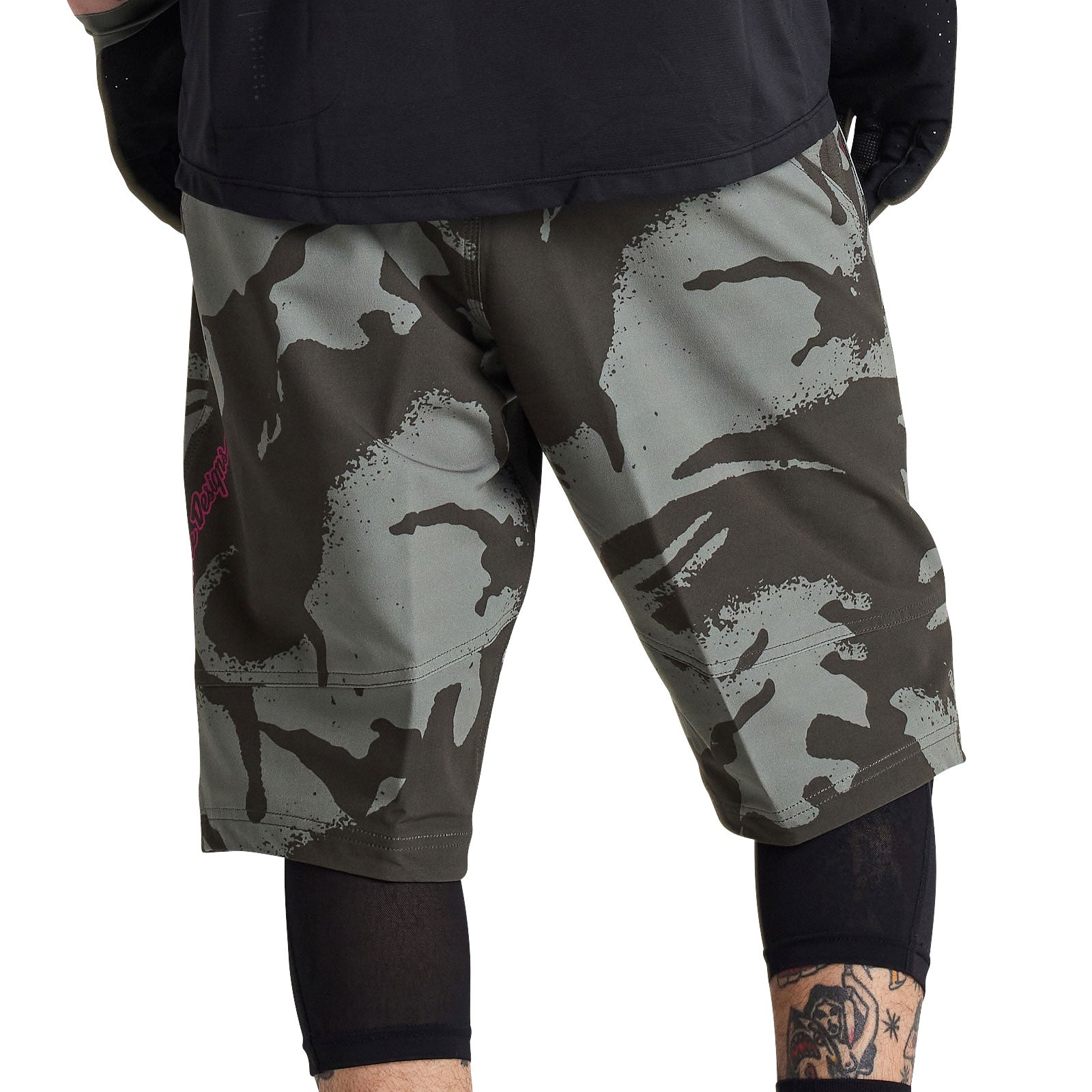 Skyline Short W/Liner Shadow Camo Olive - Image 8