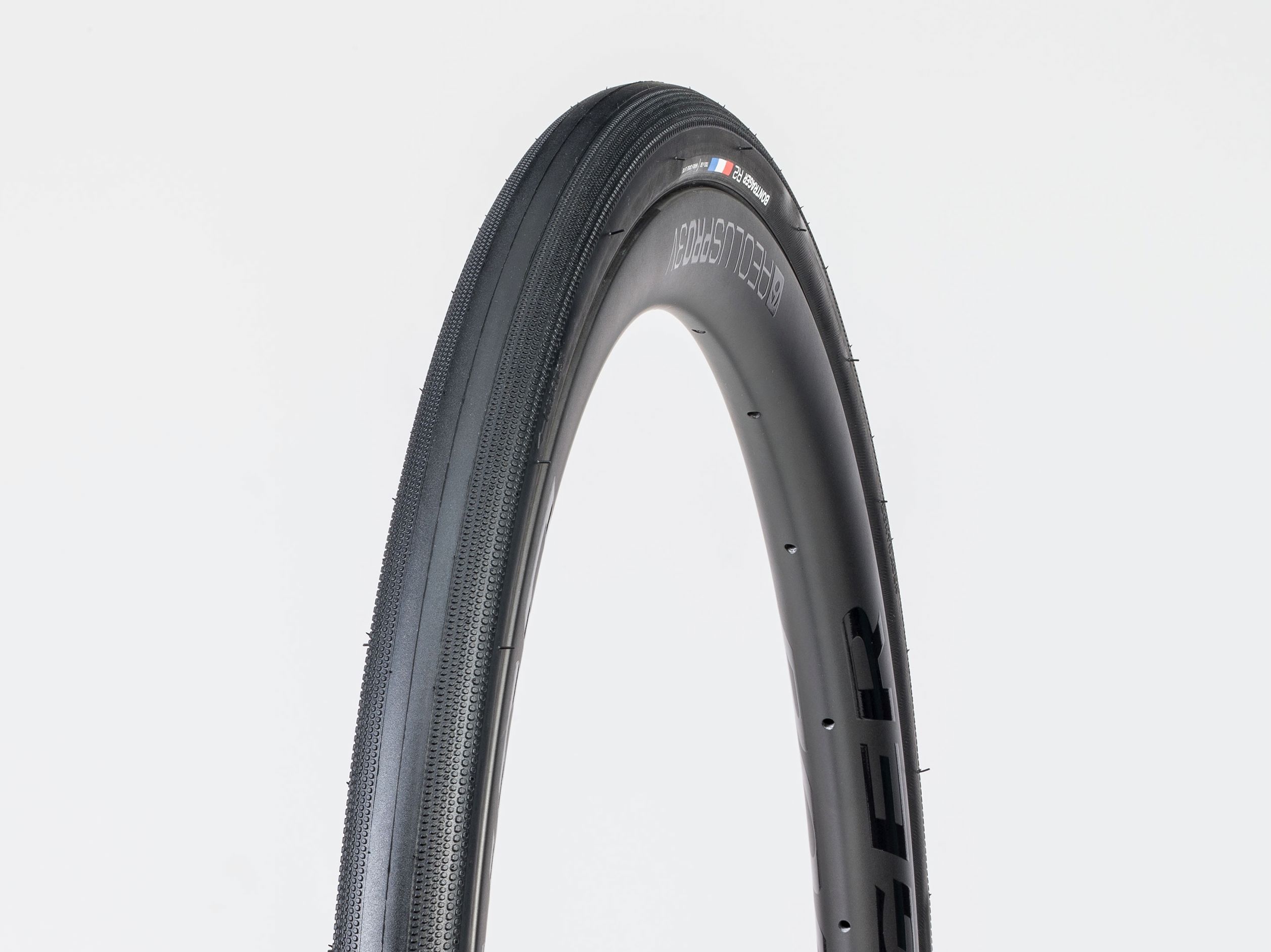 Bontrager R2 Hard-Case Lite 700x25c Tire