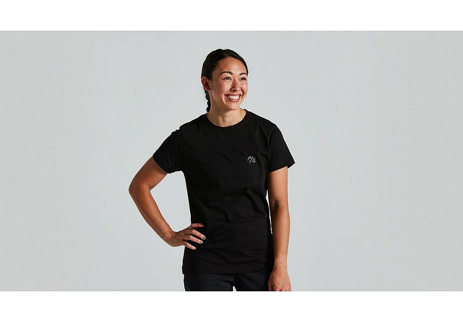 2021 Sagan Decon Red Tee Ss Wmn