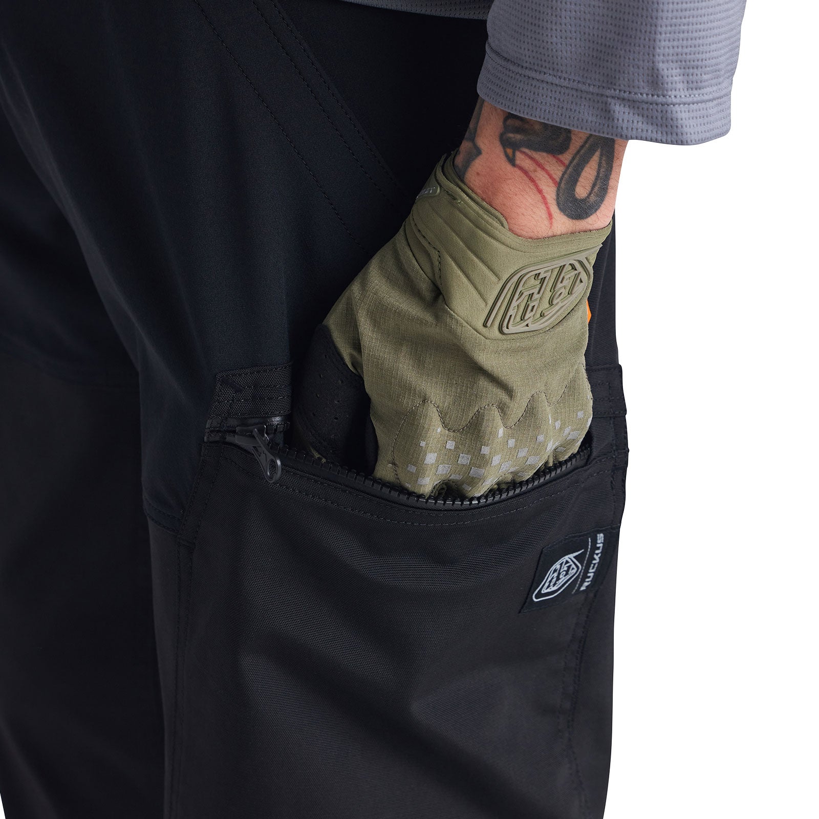 Ruckus Cargo Pant Mono Black - Image 4