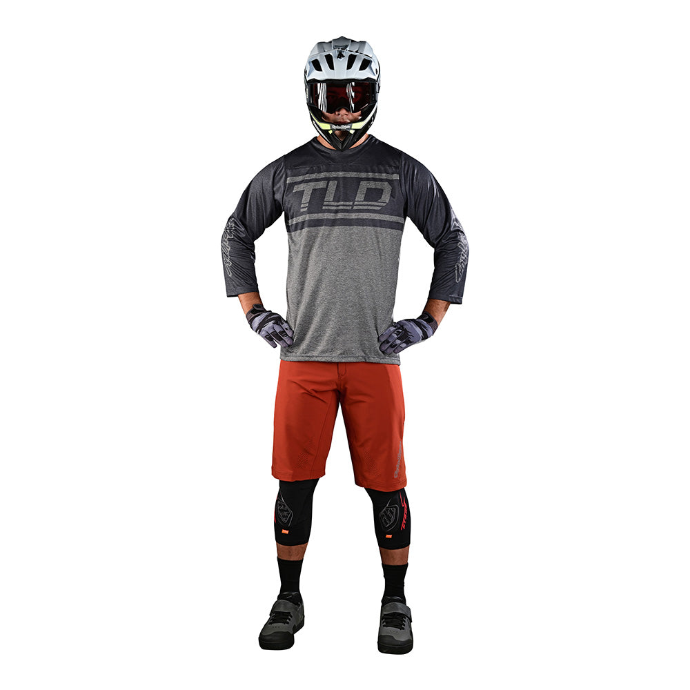Ruckus Shorts W/Liner Solid Red Clay - Image 2