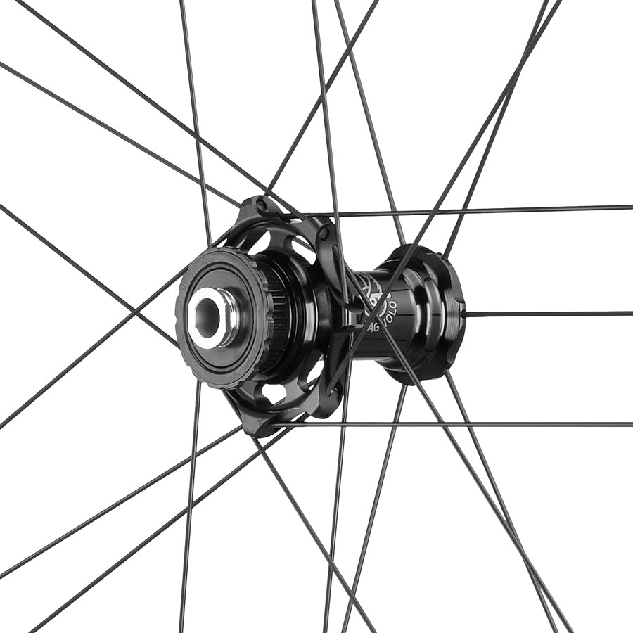 Campagnolo Shamal Dual Profile Front Wheel - Image 2
