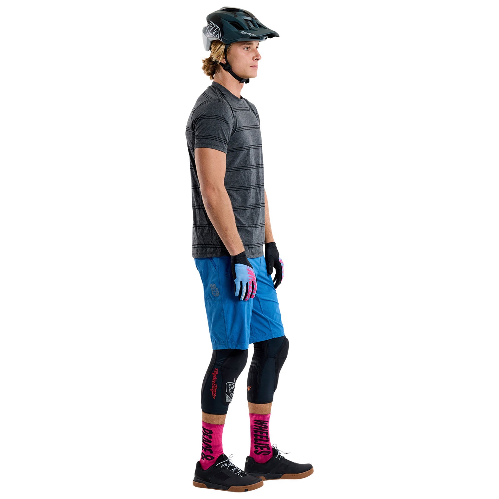 Skyline Trail Short W/Liner Washed Out Cobalt - Image 14