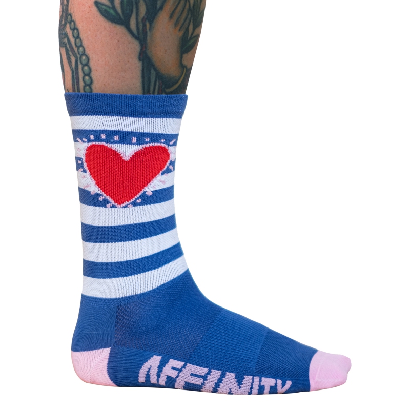 Affinity Keith Haring Cycling Socks SM/MD Unisex Multi Hearts w/Stripes Affinity Keith Haring Cycling Socks SM/MD Unisex Multi Hearts w/Stripes