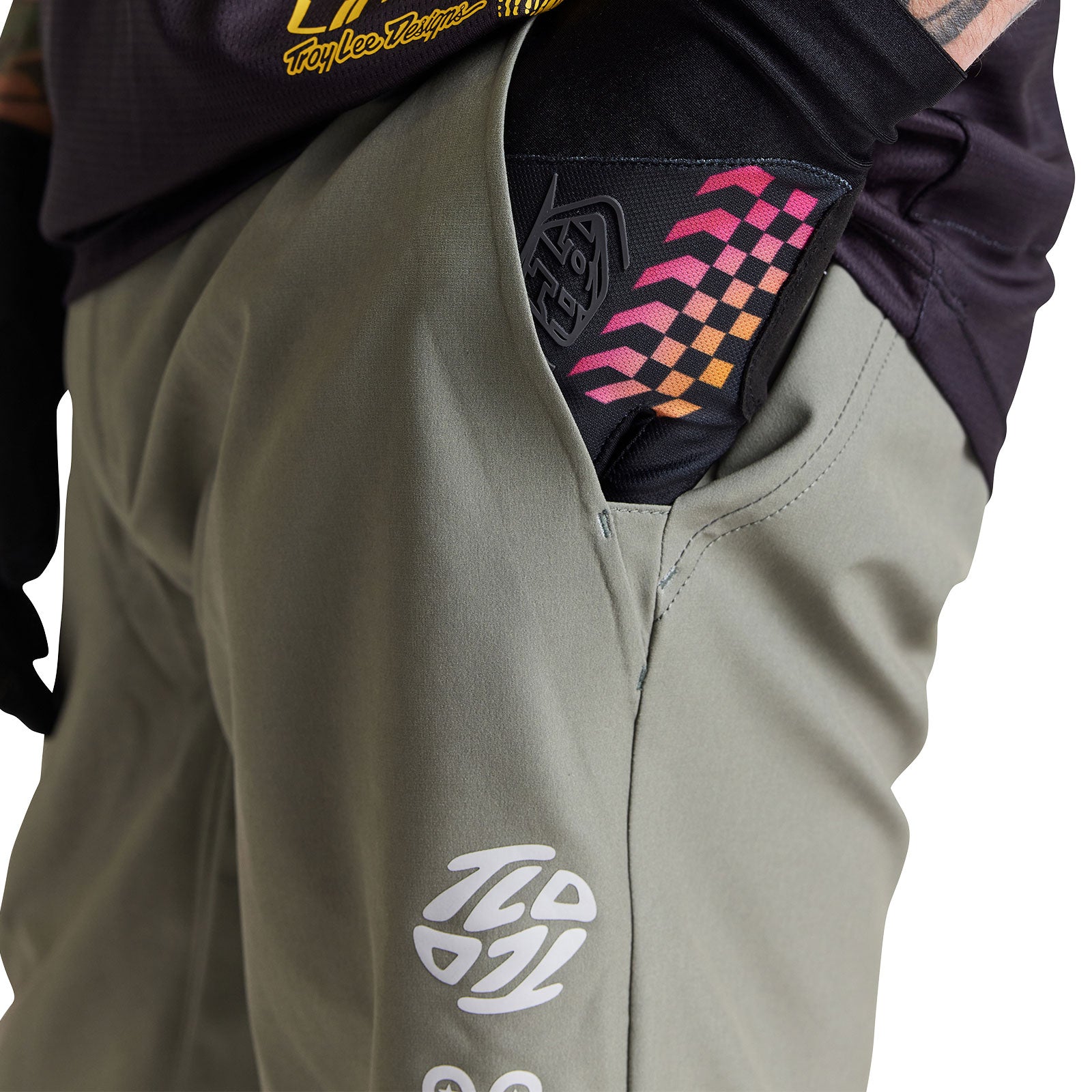 Flowline Superlyte Short Mono Olive - Image 5