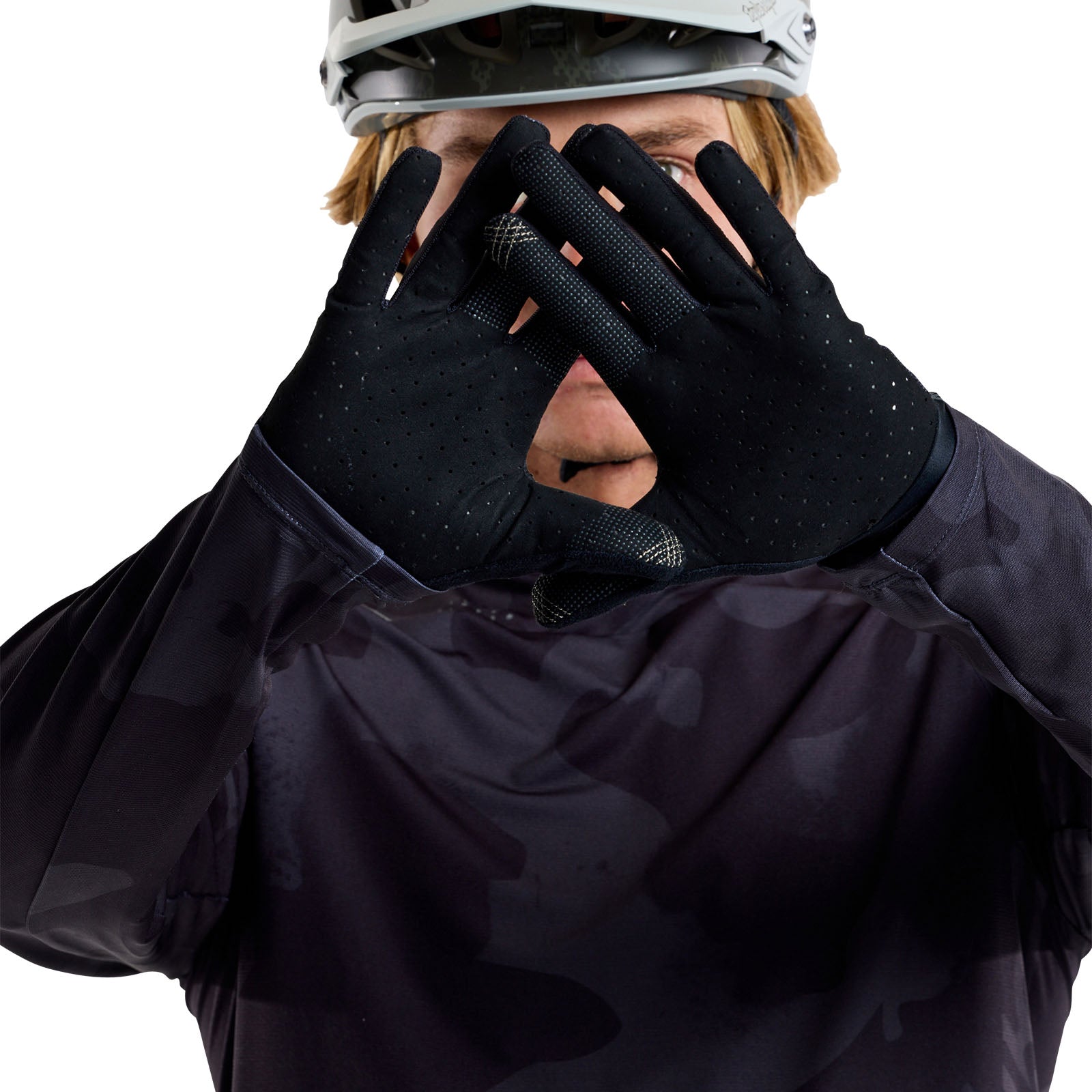 Ace 2.0 Glove Scrubland Black - Image 3