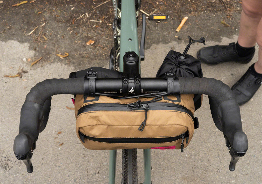 Swift Industries Kestrel Handlebar Bag - Image 4