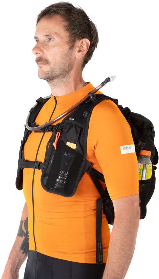 Restrap Rolltop Hydration Vest - 14L - Image 3