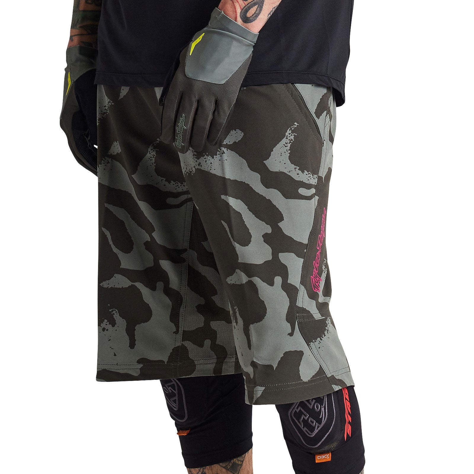 Skyline Short W/Liner Shadow Camo Olive - Image 7