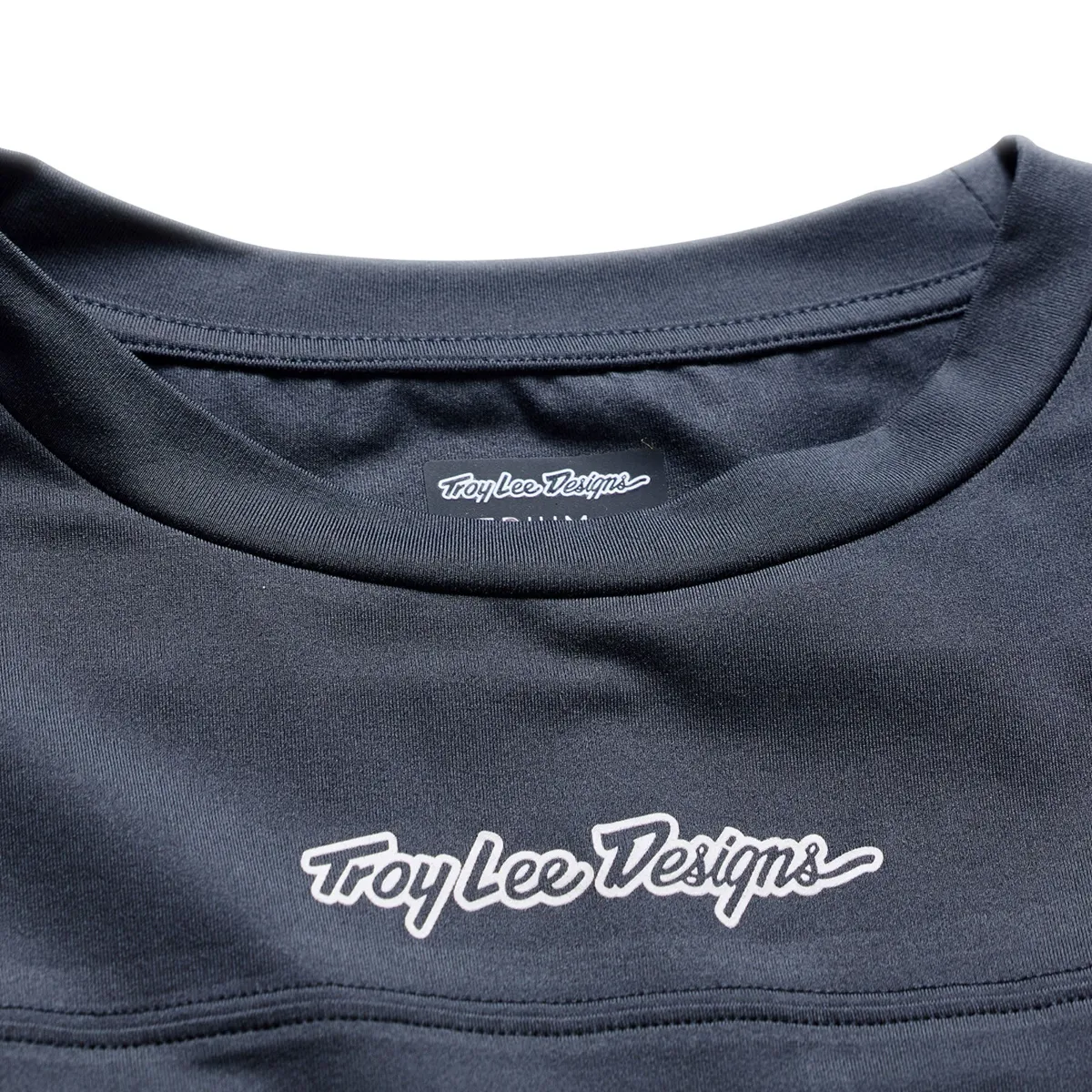 Ruckus Ride 3/4 Tee Mono Carbon - Image 3