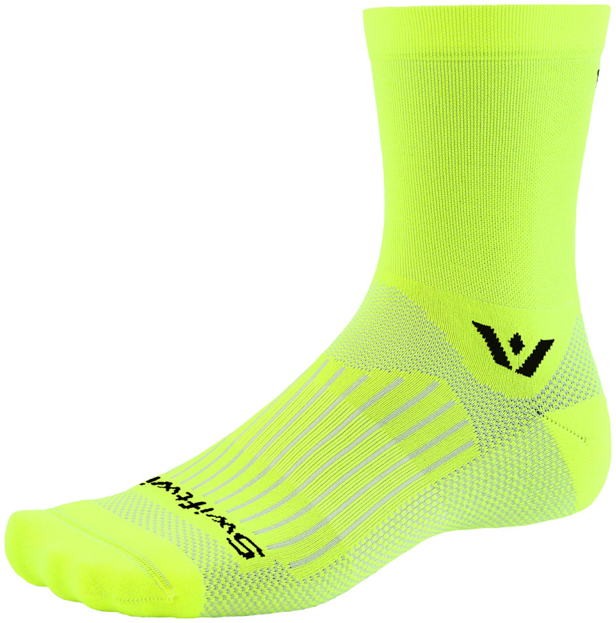 Swiftwick Aspire Mid Crew Socks - 5" variant 3