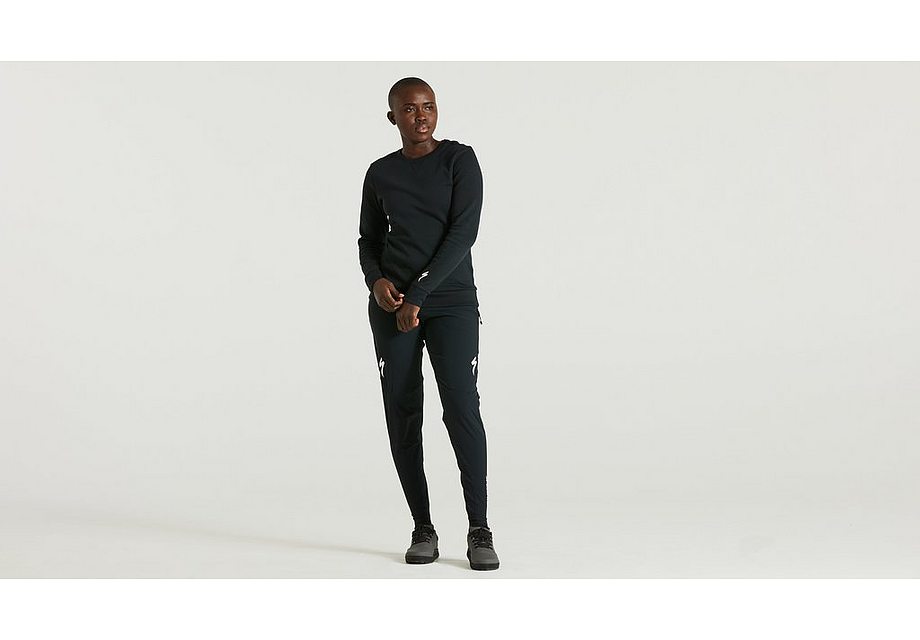 2021 Legacy Crewneck Ls Wmn