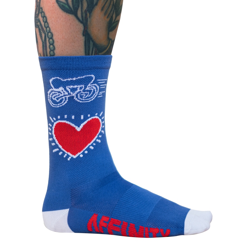 Affinity Keith Haring Cycling Socks SM/MD Unisex Blue Heart Bike Affinity Keith Haring Cycling Socks SM/MD Unisex Blue Heart Bike