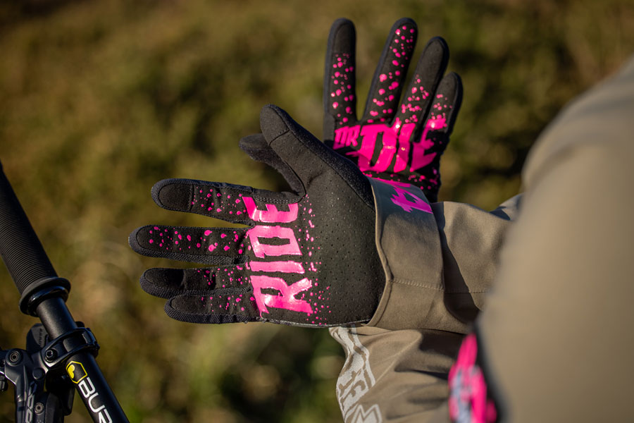 Muc-Off Summer Lightweight Mesh Rider Gloves - Image 2
