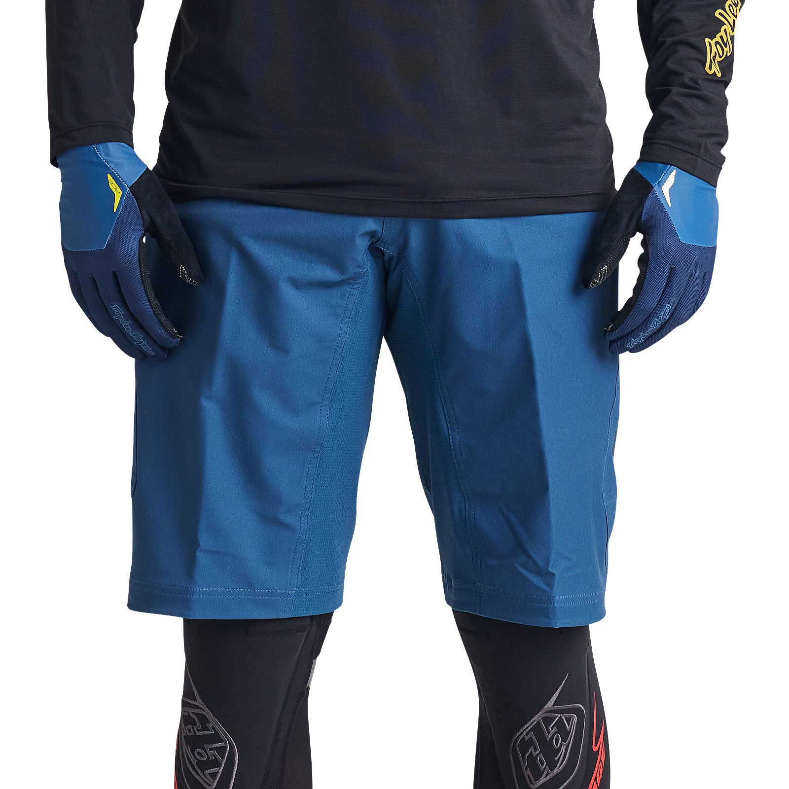 Skyline Short Shell Mono Indigo - Image 4