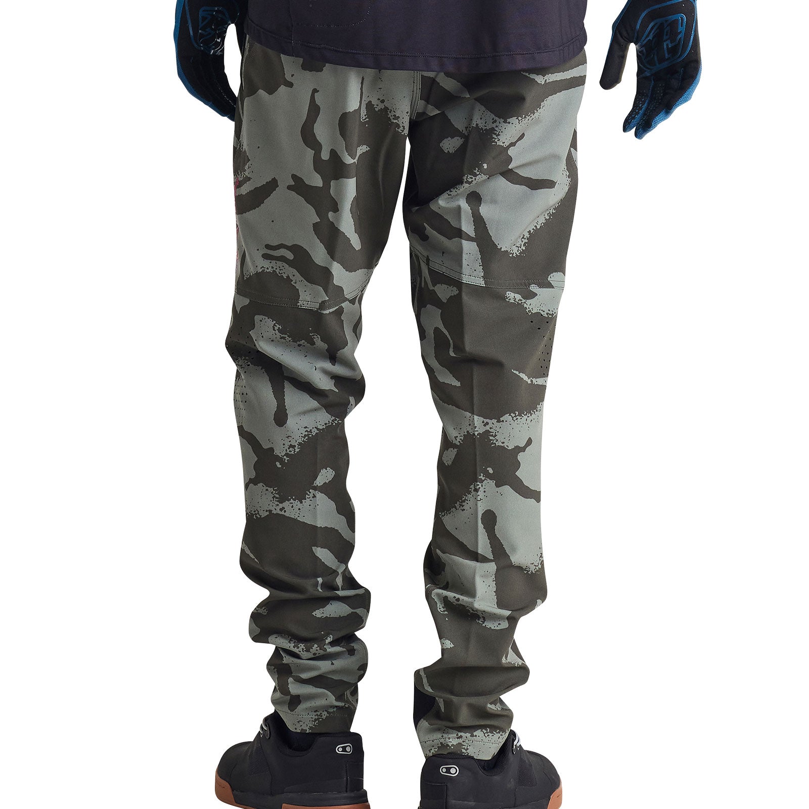 Skyline Pant Shadow Camo Olive - Image 10