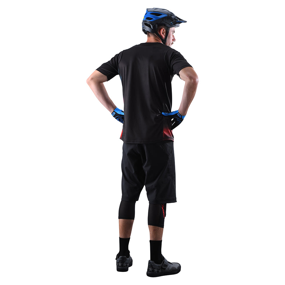 Skyline Short W/Liner Solid Black - Image 4