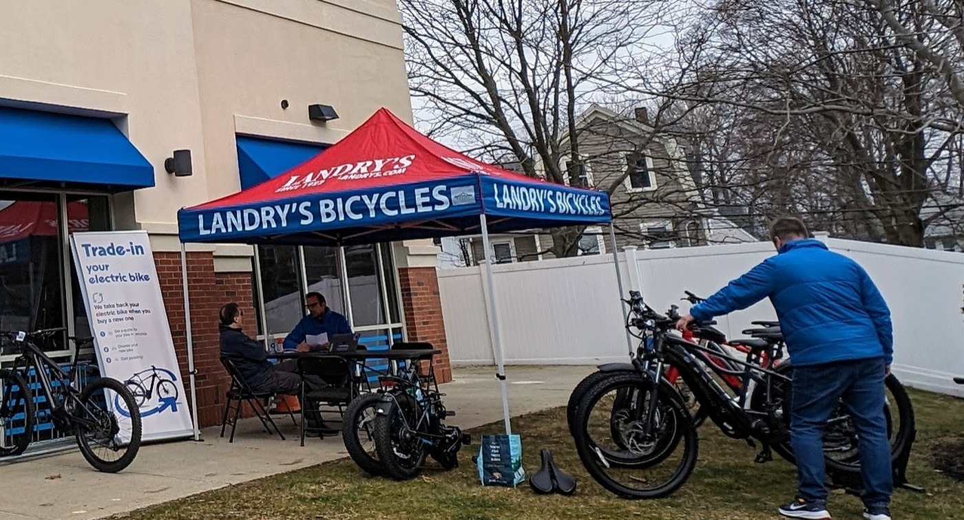 electric bicycle shops near me Schwinn Parkwood Comfort Hybrid Bike , 27.5 Inch Wheel, Blue Ride farther and explore more with the Schwinn Parkwood 27.5 Electric Comfort Hybrid Bike electric bike Electric Bike