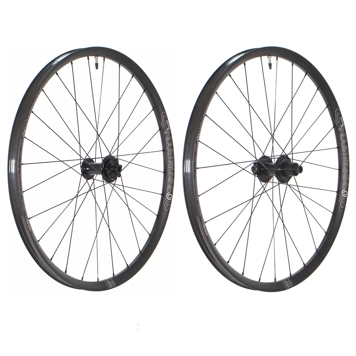 Industry Nine 1/1 Enduro S Wheelset - 15 x 110mm/12 x 148mm, 6-Bolt, Black variant 2