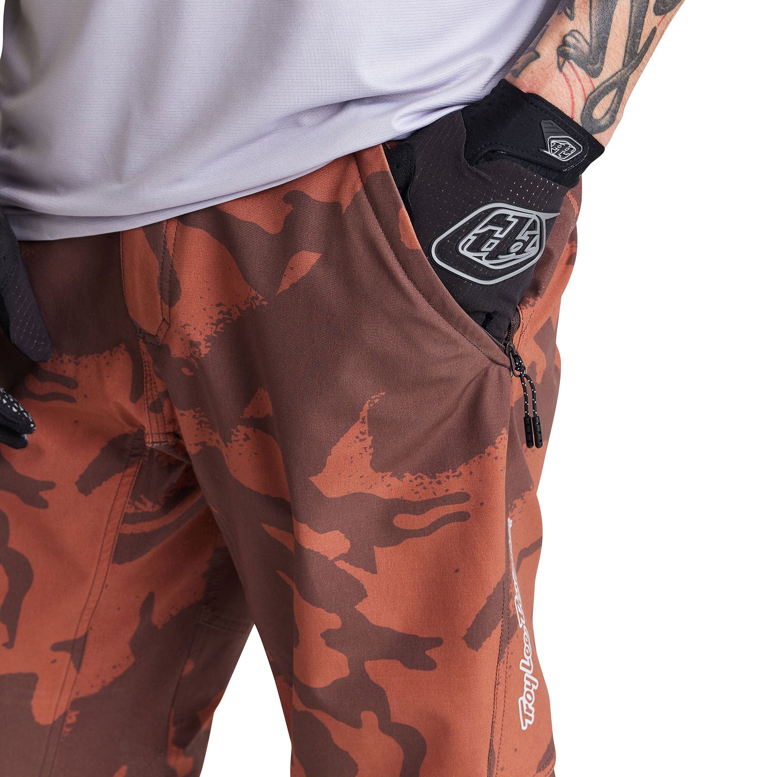 Skyline Short W/Liner Shadow Camo Brick - Image 5