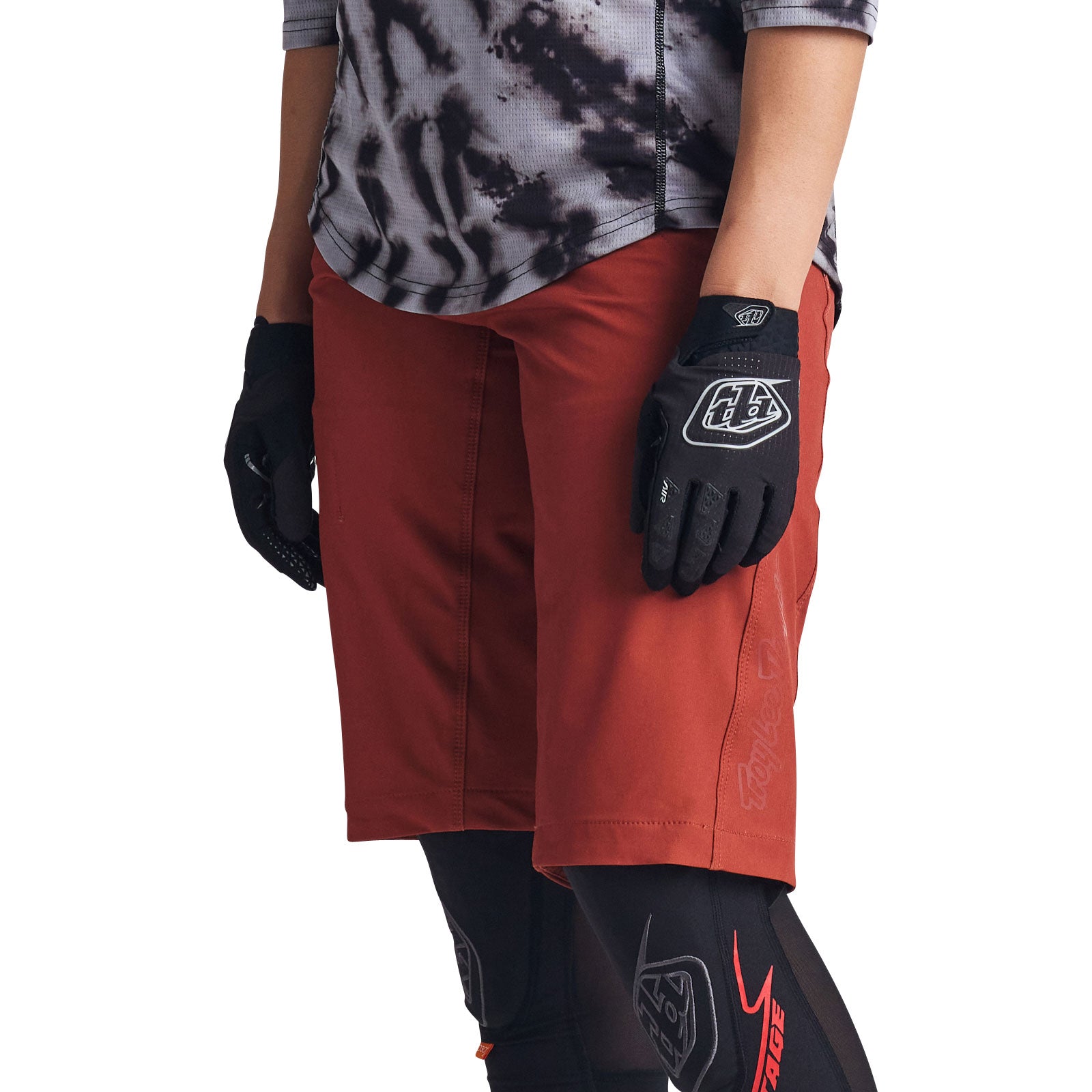 Womens Mischief Short Shell Solid Henna - Image 9