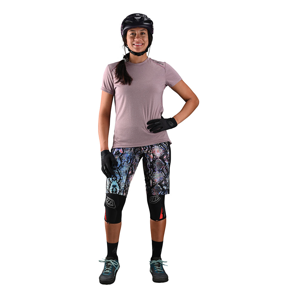 Wmns Luxe Short No Liner Snake Multi - Image 2