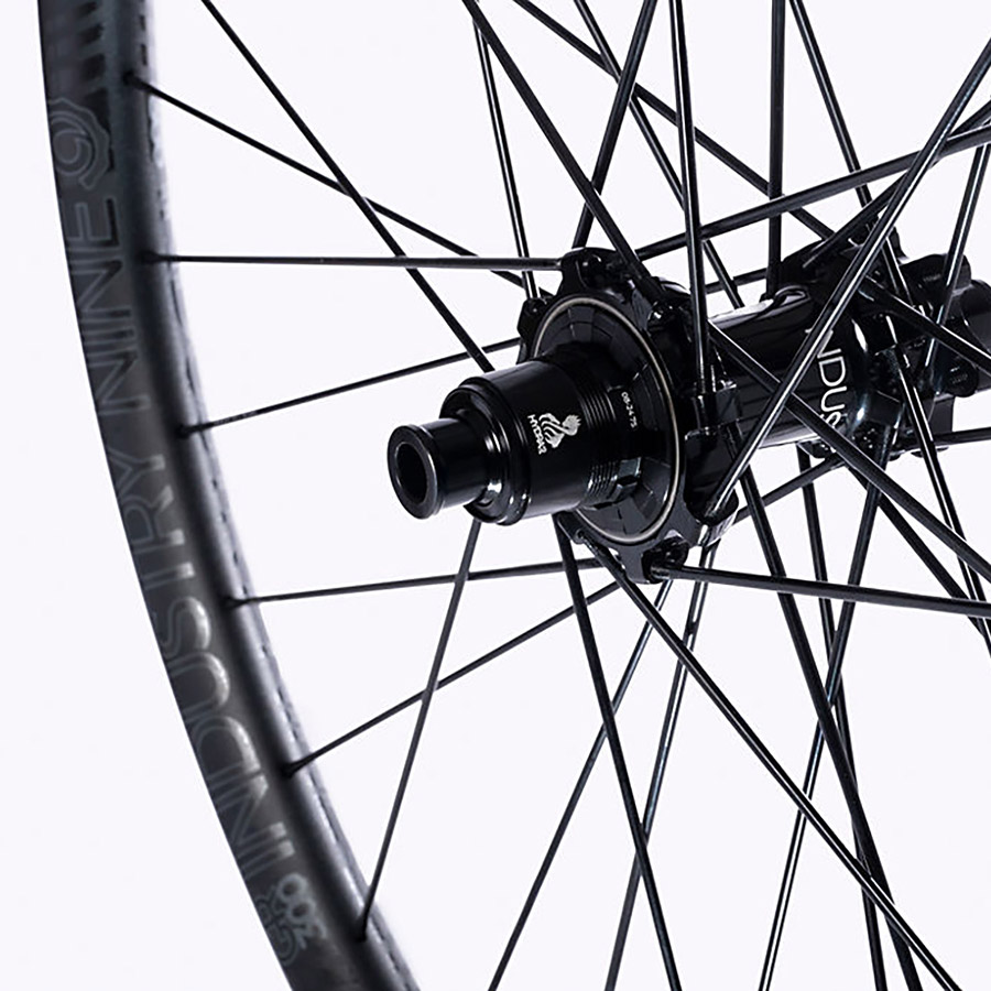 Industry Nine Hydra 2 Grade S Wheel Rear 29'' / 622 Holes: 32 12mm TA 157mm Disc IS 6-bolt SRAM XD