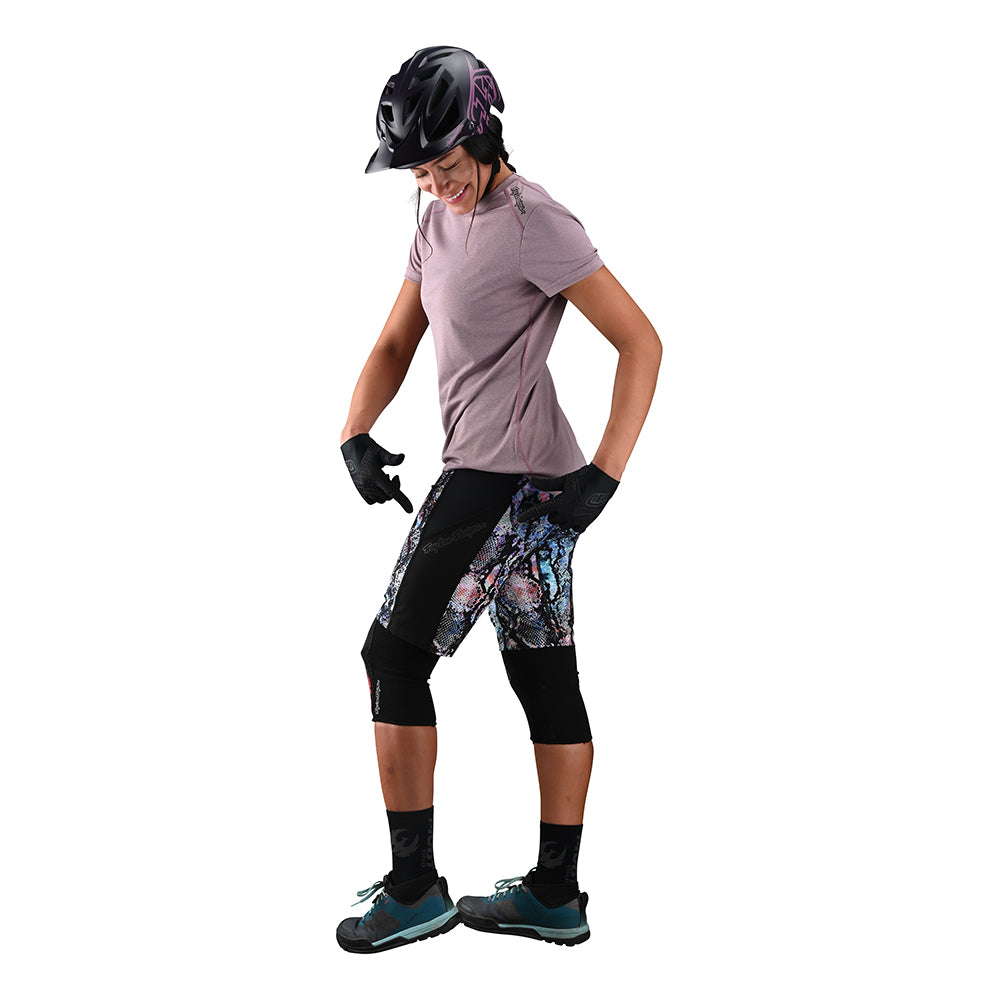 Wmns Luxe Short No Liner Snake Multi - Image 4