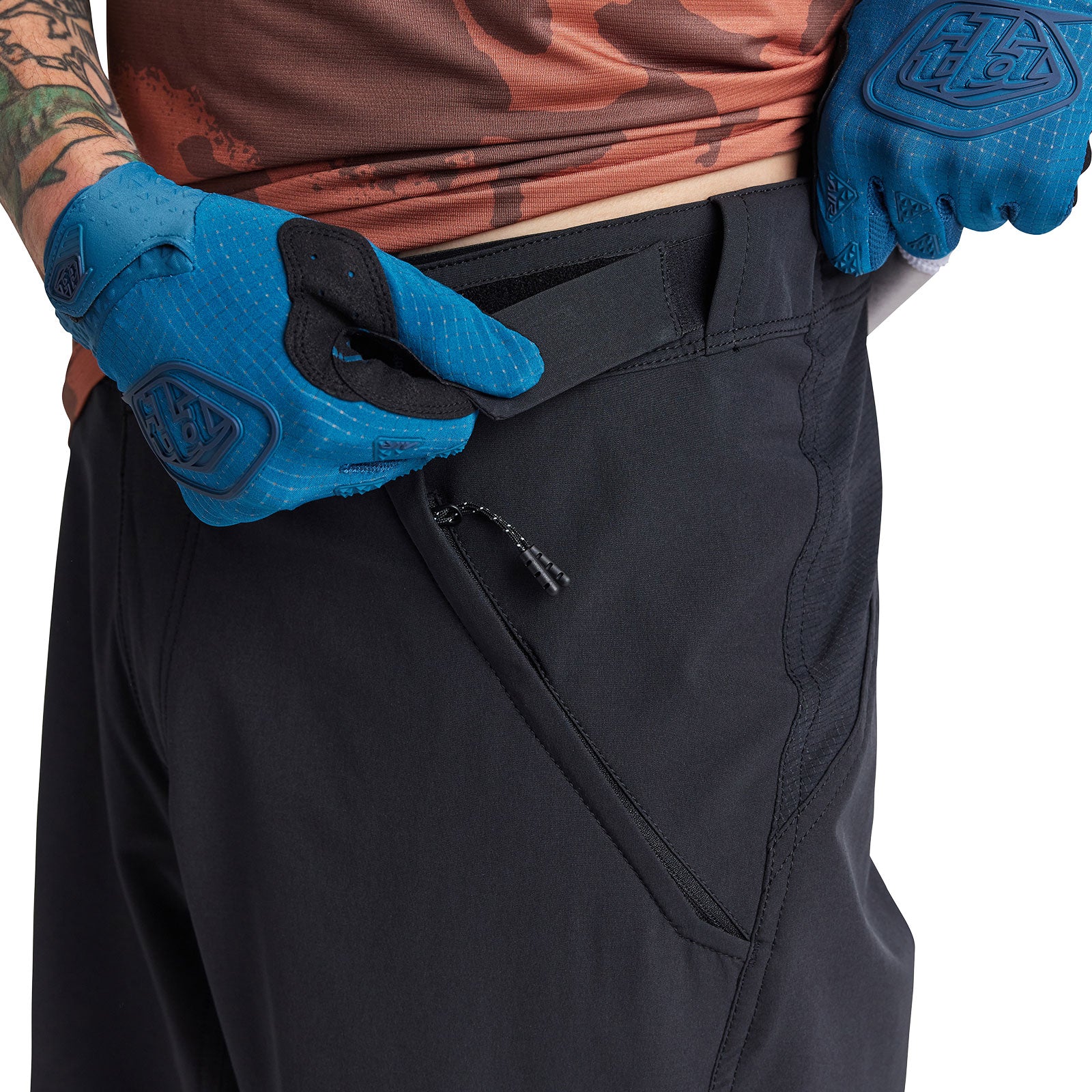 Skyline Short Shell Mono Black - Image 4
