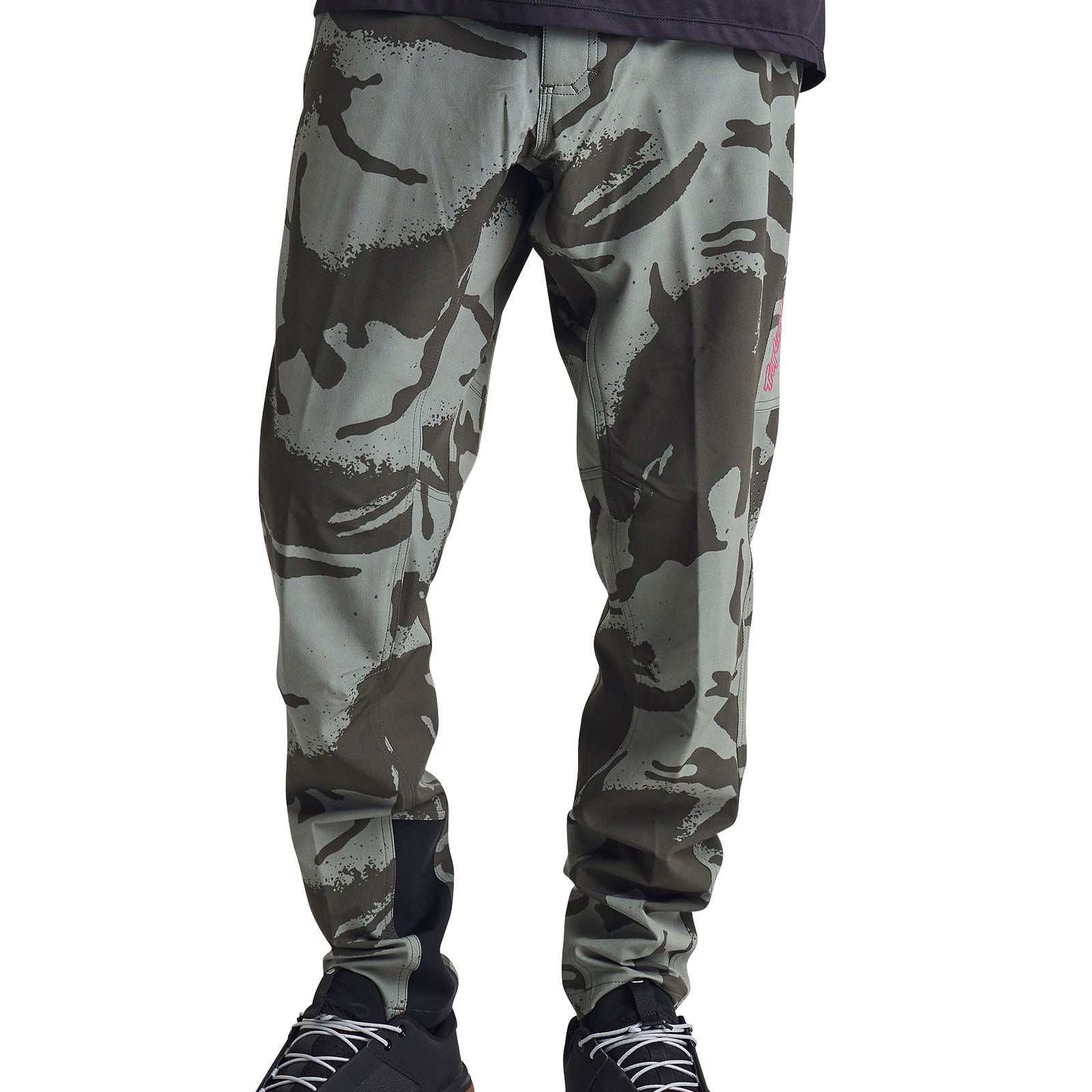 Skyline Pant Shadow Camo Olive - Image 8