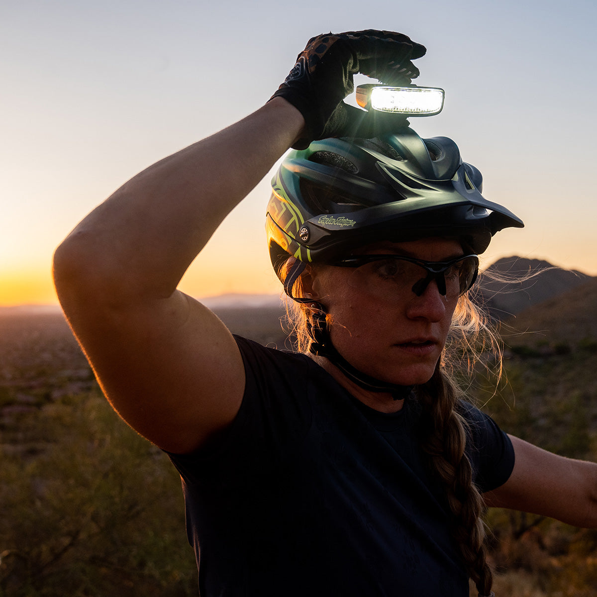 Hangover Bike Helmet Light - Image 8