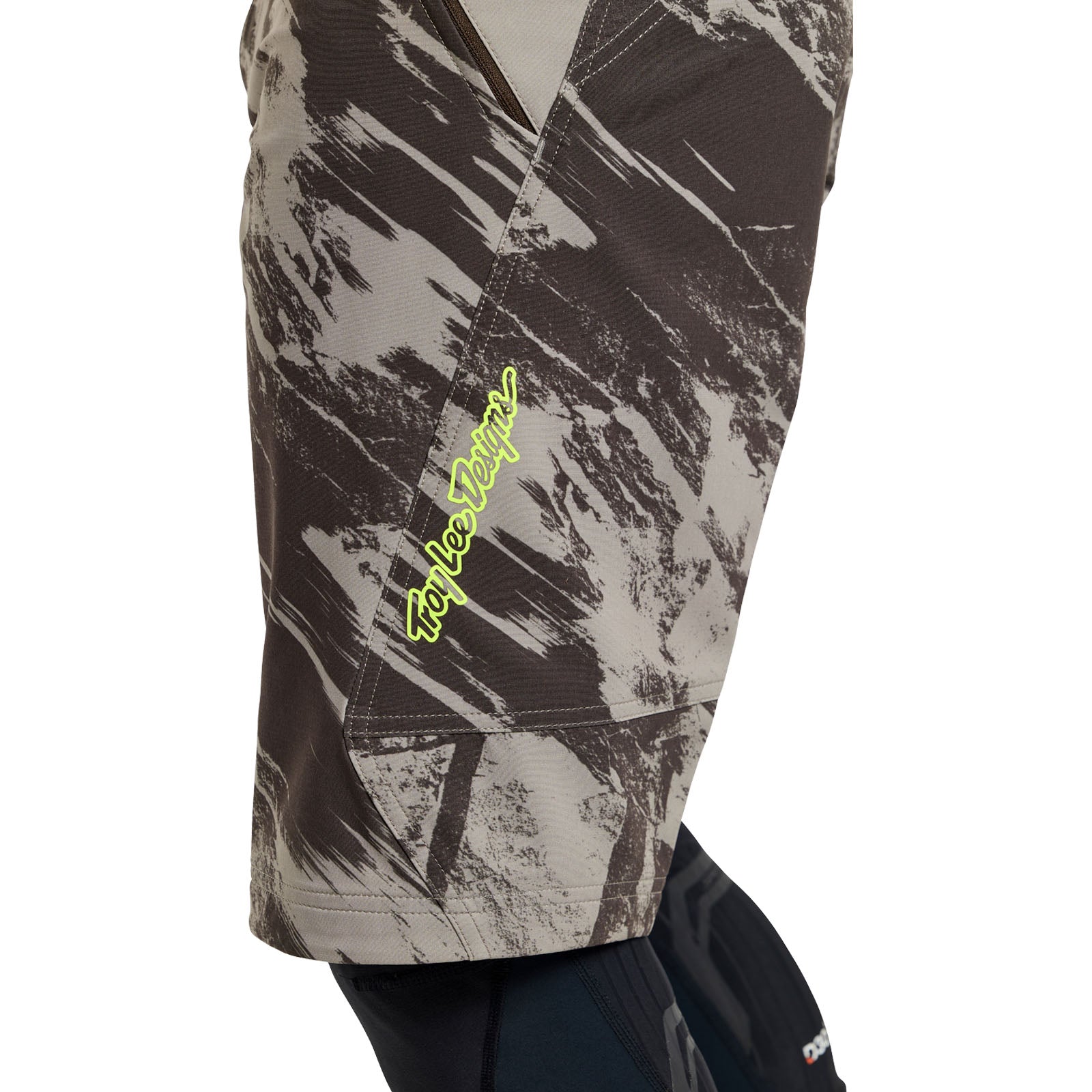 Skyline Short Shell Elemental Dark Earth - Image 11