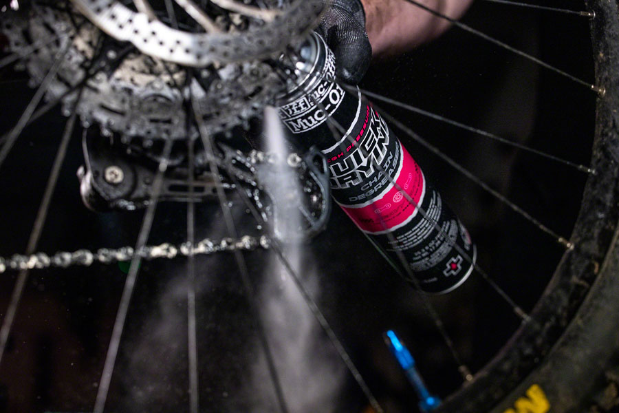 Muc-Off High Pressure Quick Drying Chain Degreaser - Image 3