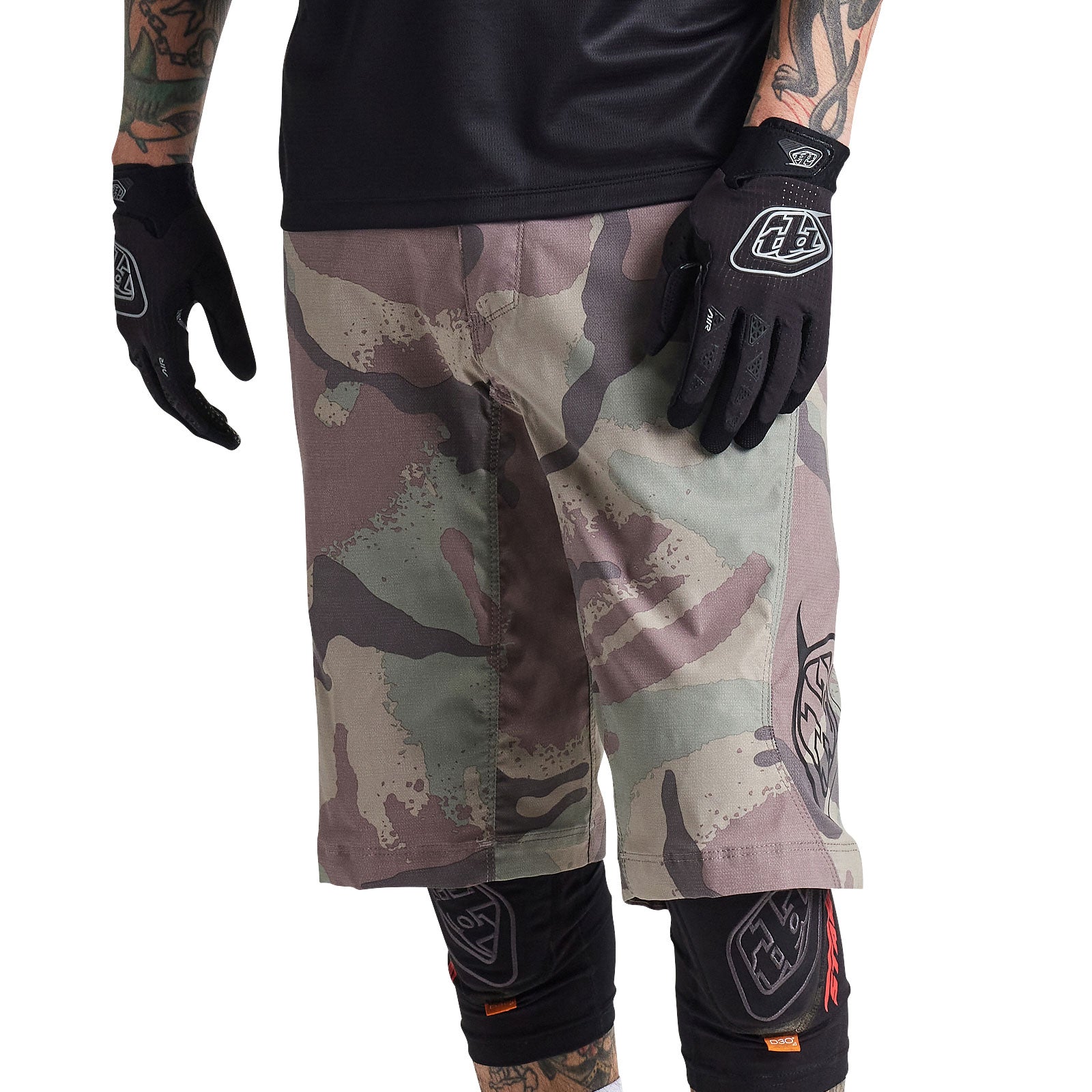 Flowline Short W/Liner Camo Woodland - Image 7