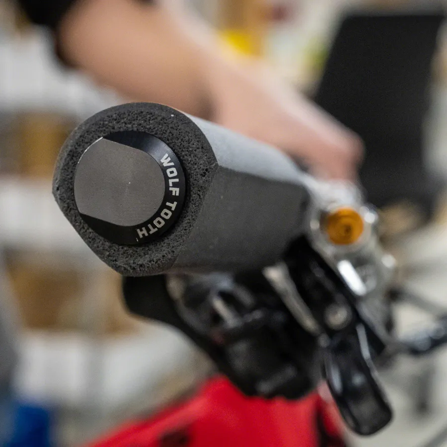 Wolf Tooth Mega Fat Paw Cam Grips - Image 4