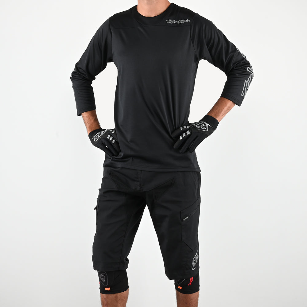 Moto Short No Liner Solid Black - Image 3