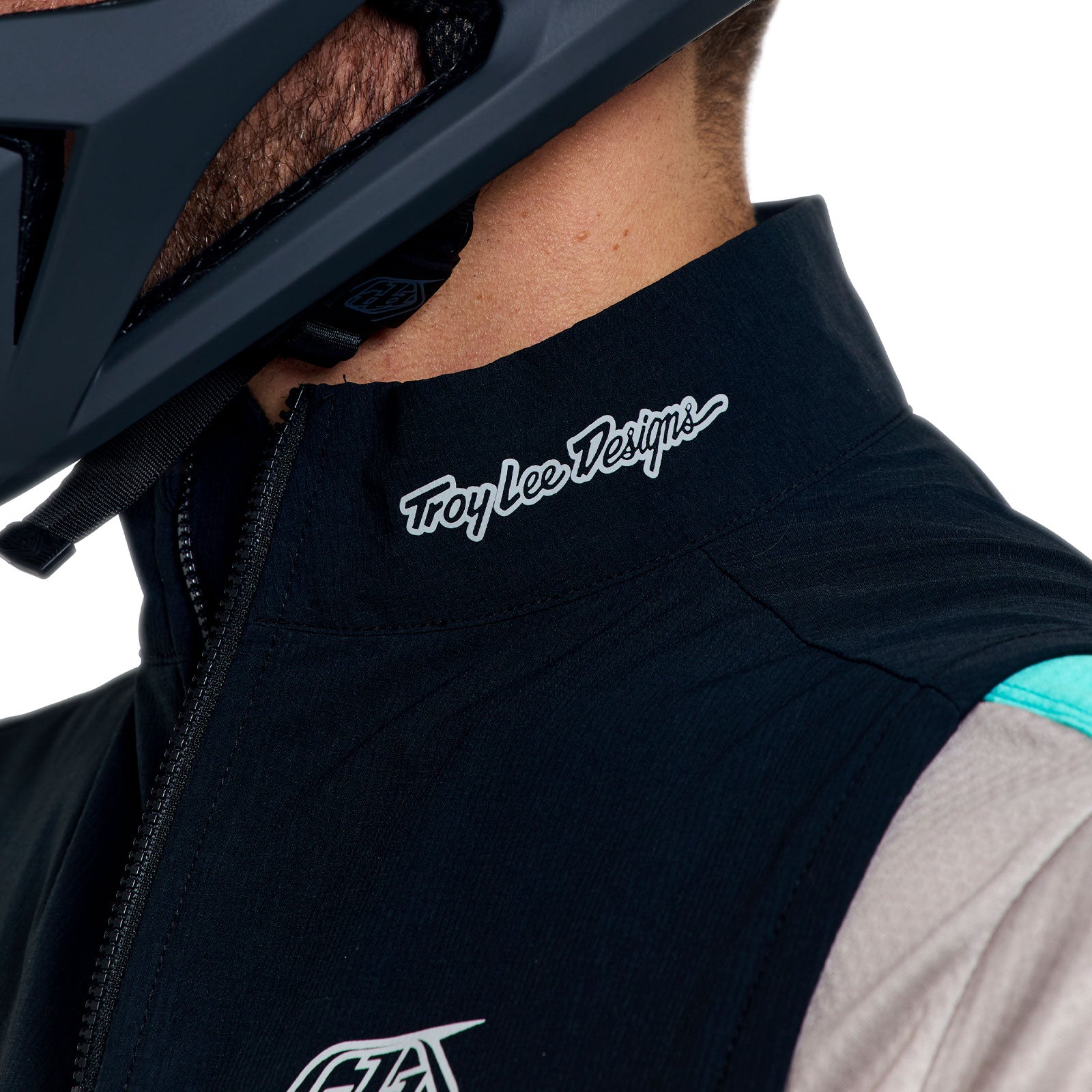 Stage Vest Mono Black - Image 15