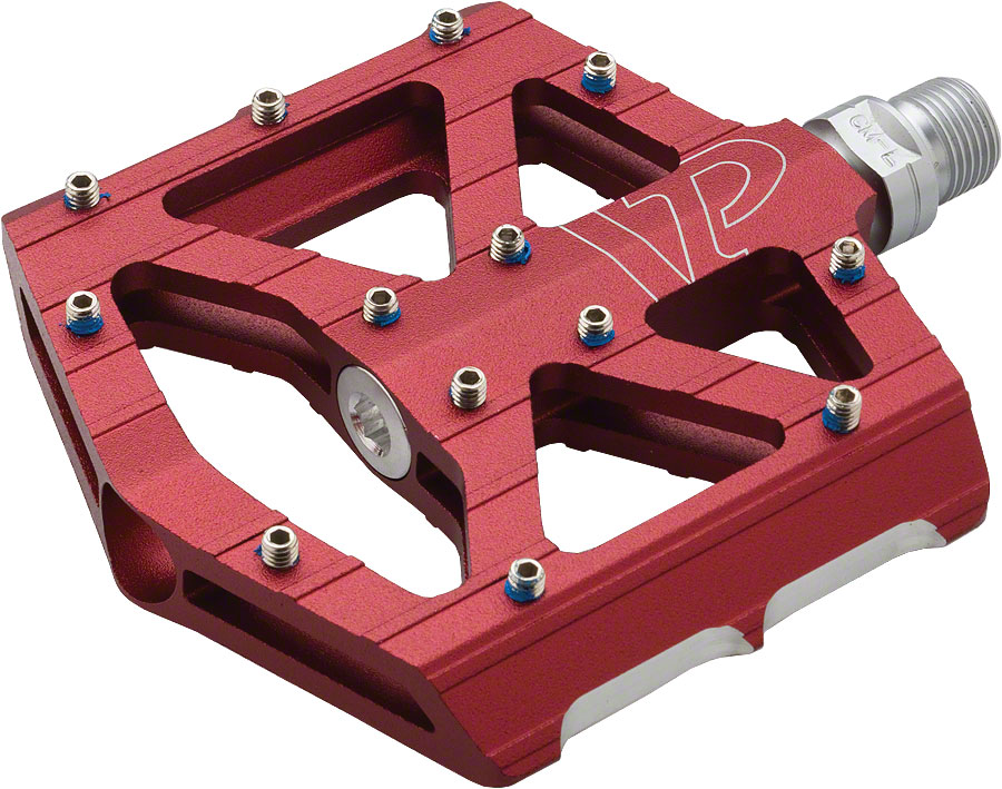 VP Components All Purpose Pedals - Platform Aluminum 9/16" Red VP Components All Purpose Pedals - Platform Aluminum 9/16" Red
