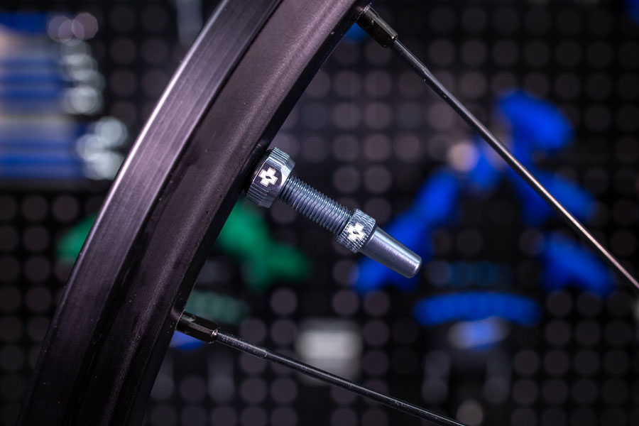 Muc-Off V2 Tubeless Valve Kit - Image 2