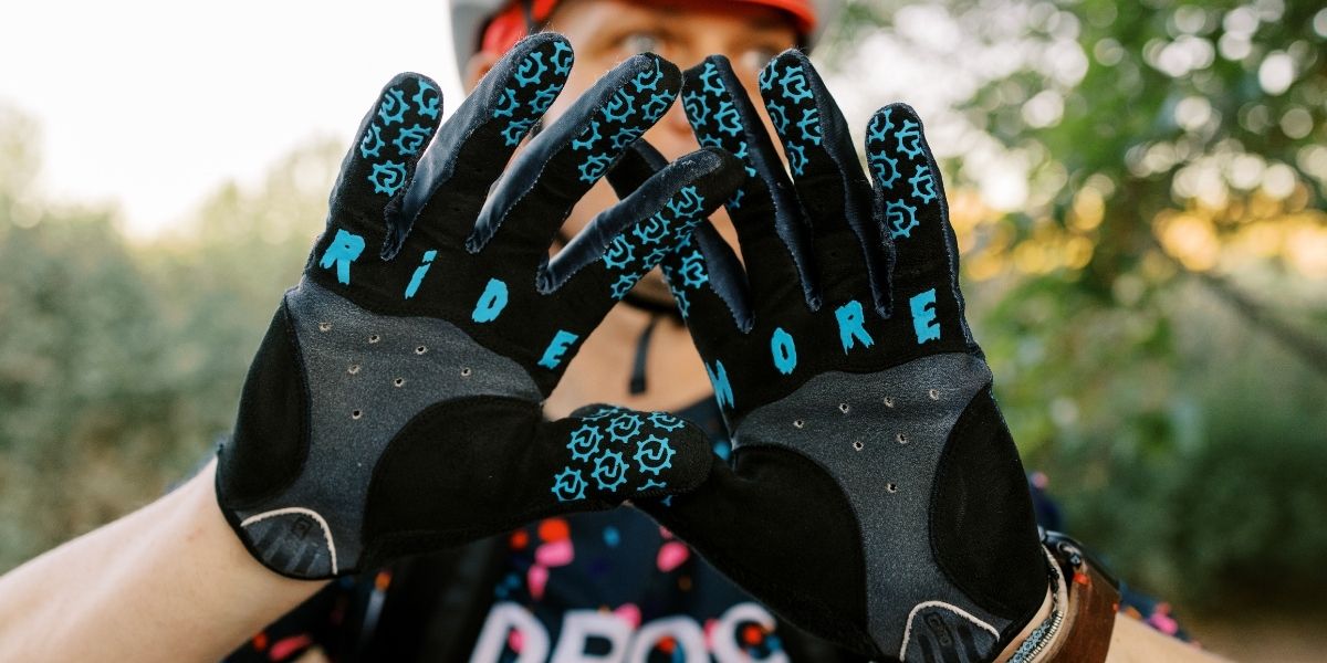 Your guide to cycling gloves