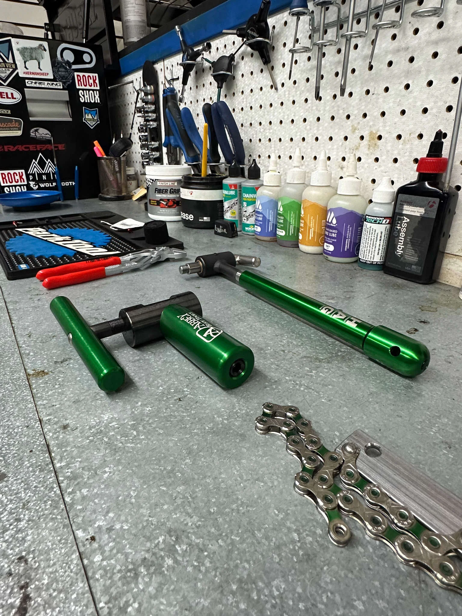 Advanced Bike Mechanic – Mountain View Cycles (Hood River, OR)