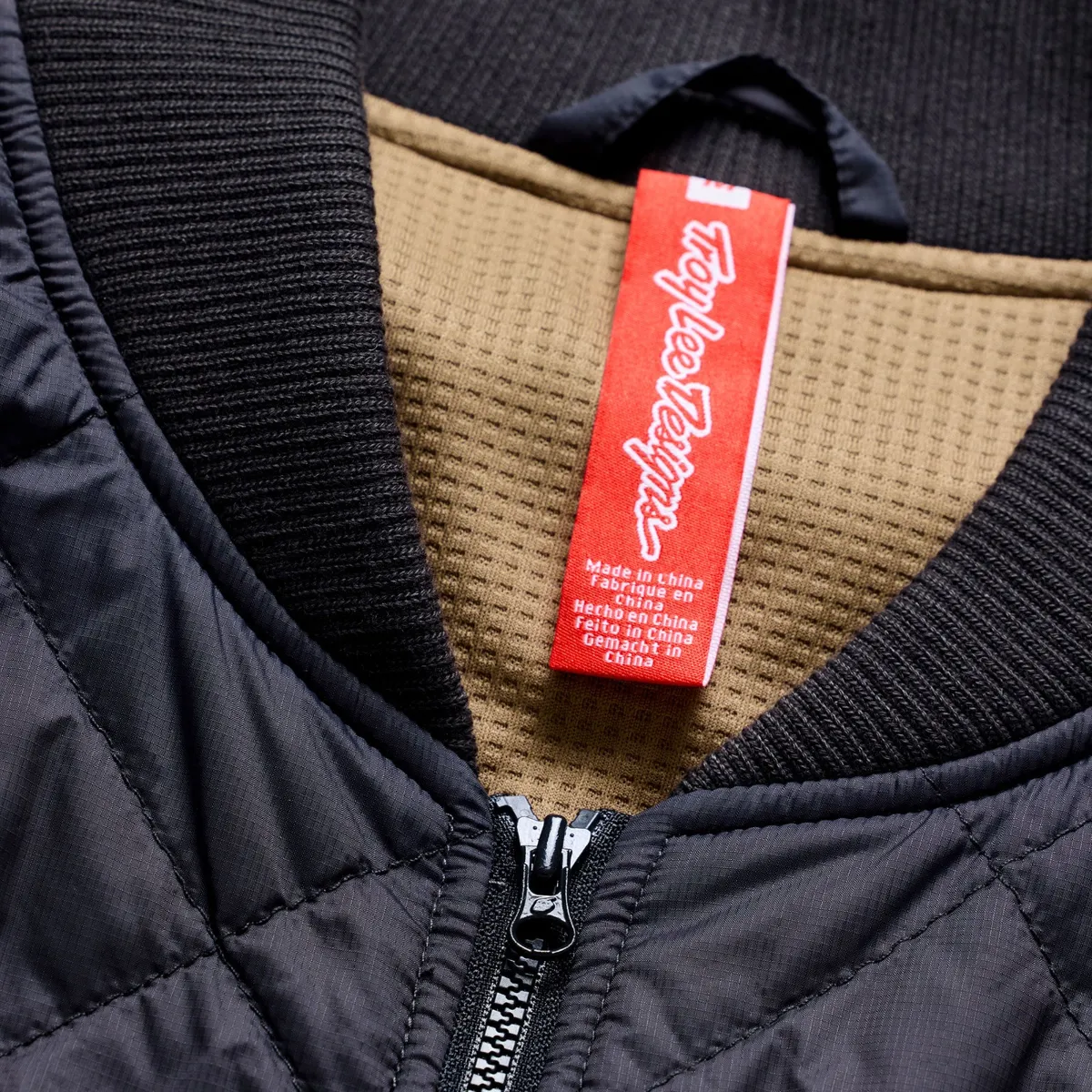 Ruckus Ride Vest Mono Carbon - Image 3