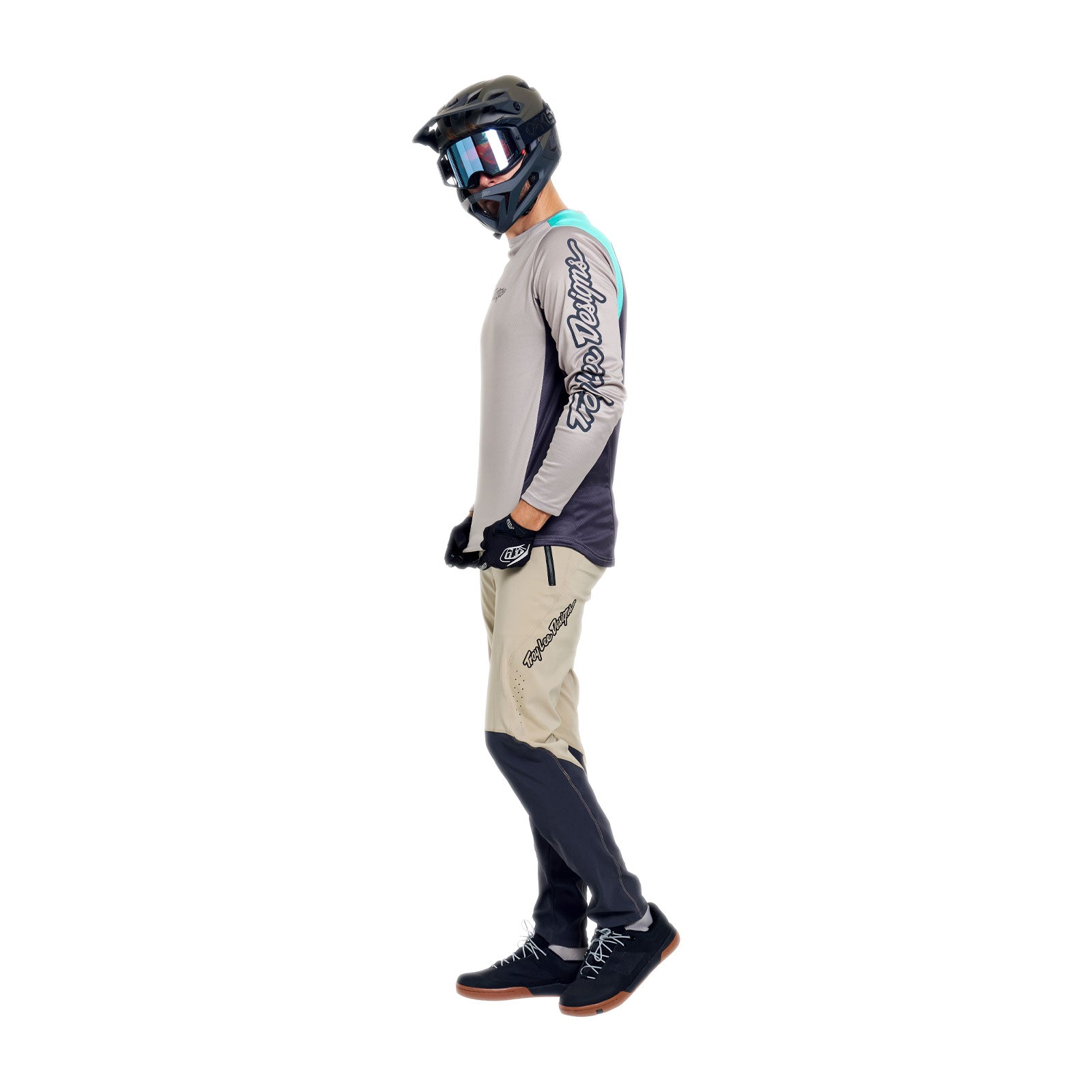 Stage Pant Mono Stone - Image 9