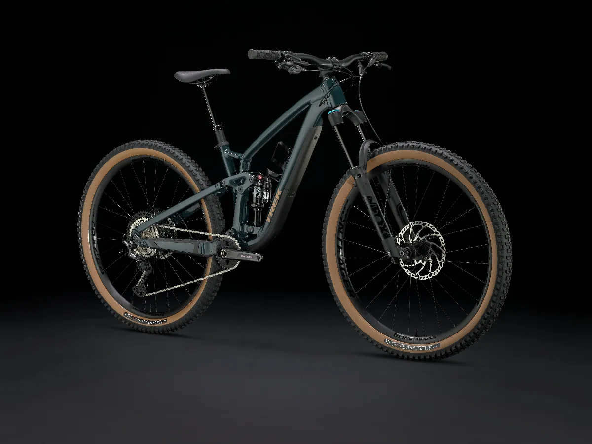 Trek Fuel EX 8 XT Gen 6 - Image 2