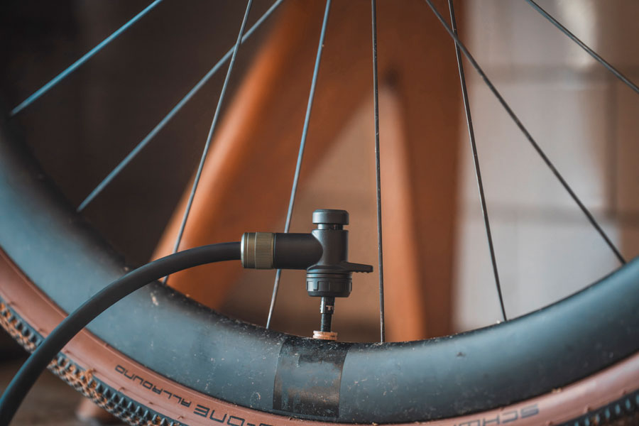 Topeak Joeblow Mountain X Digital Floor Pump - Image 3