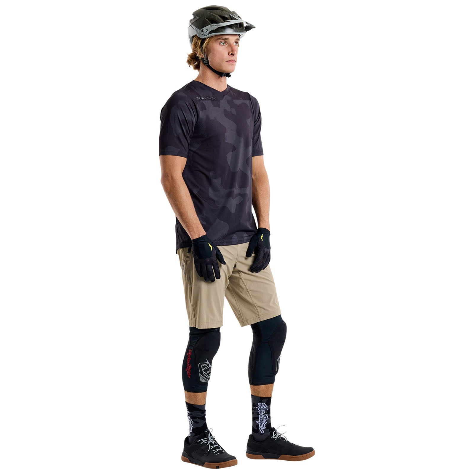 Skyline Short W/Liner Mono Timber - Image 8