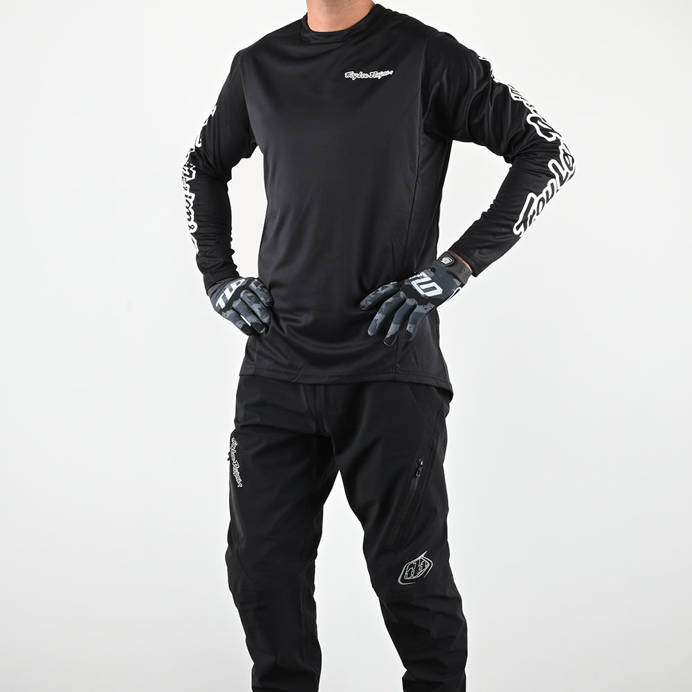 Resist Pant Solid Black - Image 4